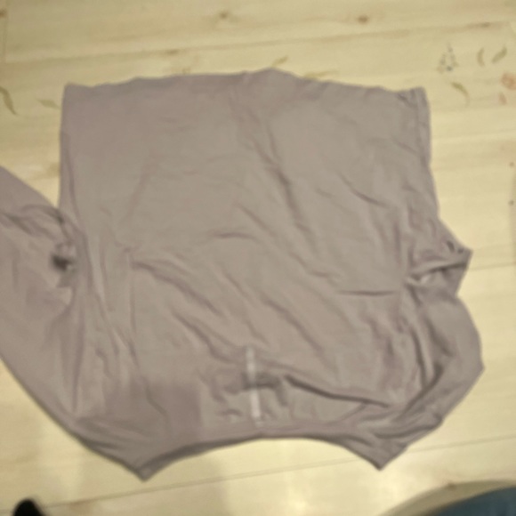 shirt - Picture 3 of 4